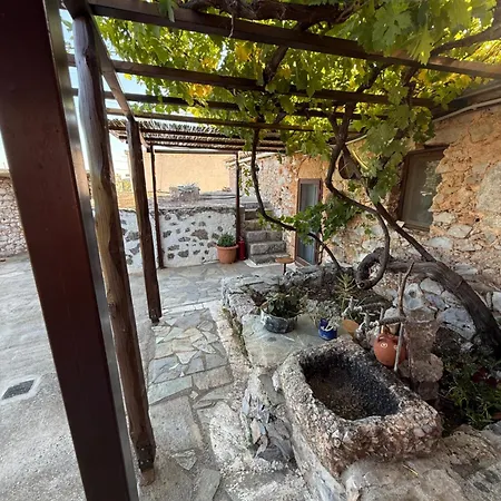 Sparta Gaia Retreat Agios Dimitrios Zarakos